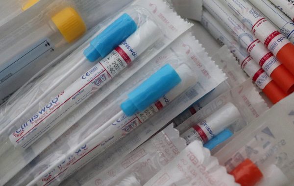 Set of swabs in packaging